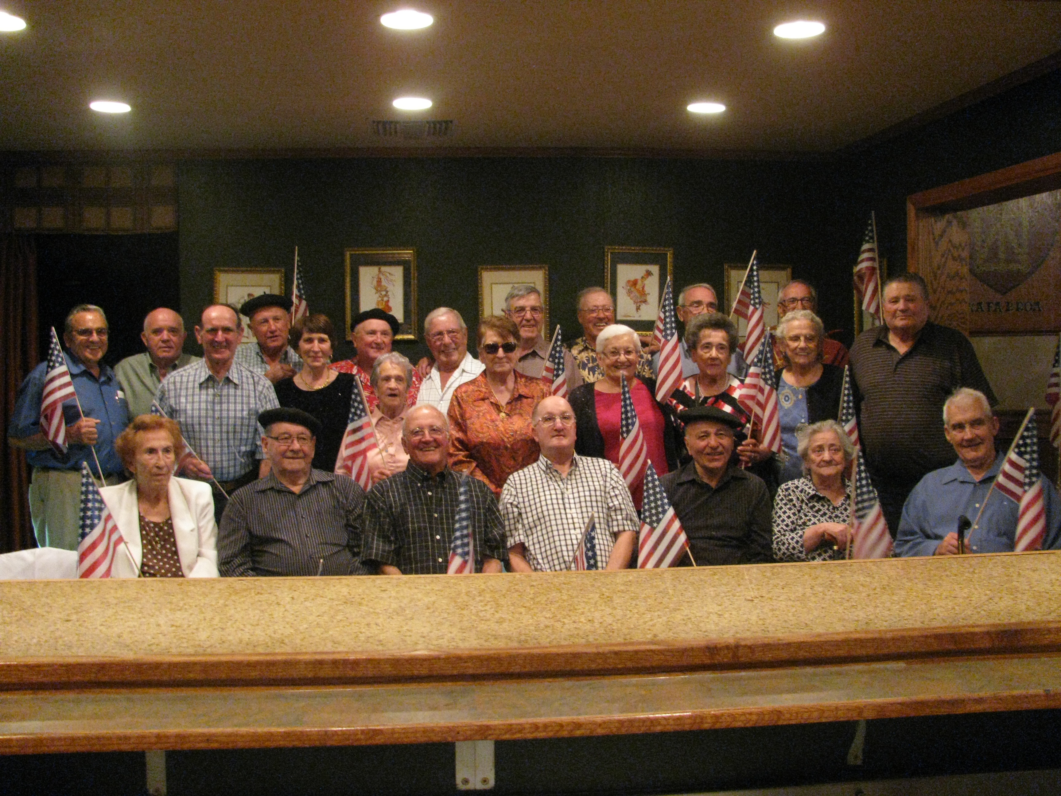 Group picture of the honorees that attended the dinner on Saturday. All of them came to America between the years 1955 and 1960 (Maite Maisterrena)
